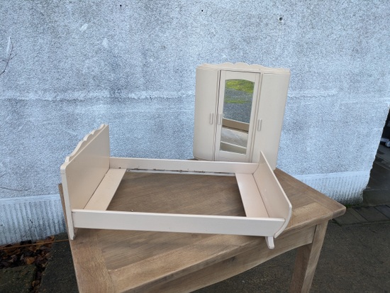 Armoire à Glace Miniature Pour Poupée - Style Bambou - Bois - Hauteur 34,5 Cm