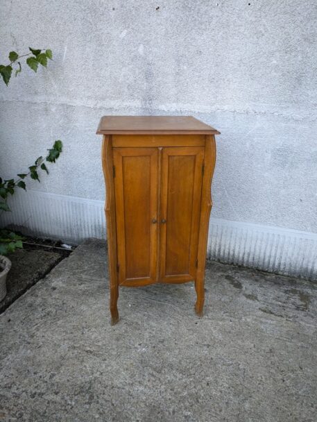 Meuble vintage de rangement, trieur, brocante en ligne (1)