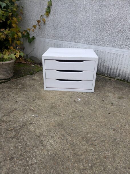 Caisson de tiroirs, trieur, brocante en ligne (1)