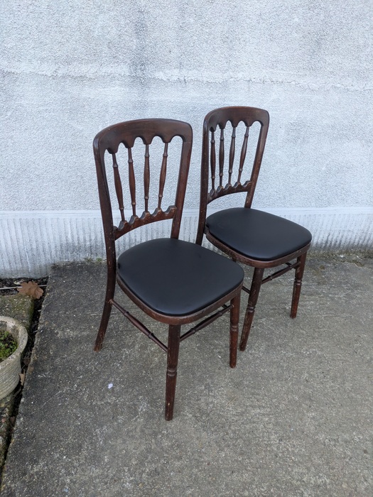 Chaises de bistrot, brocante en ligne (2)
