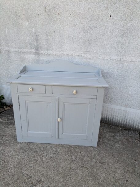 Buffet vintage, brocante en ligne (1)