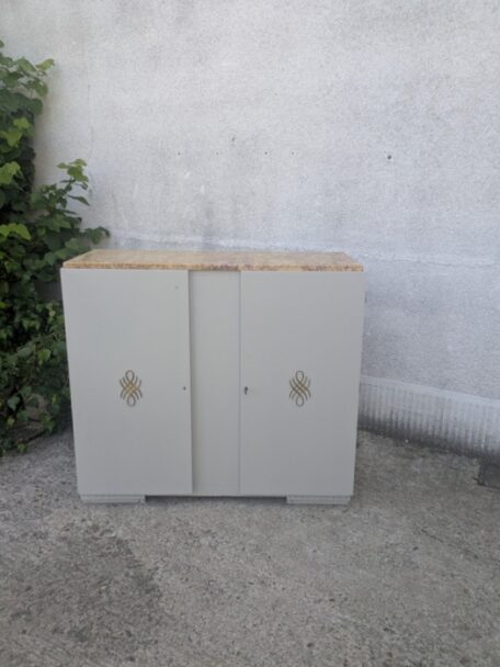 Buffet années 50, brocante en ligne (1)