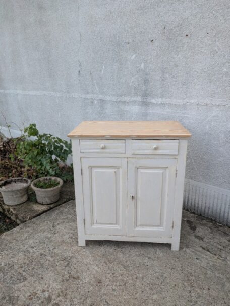Buffet parisien, brocante en ligne (1)