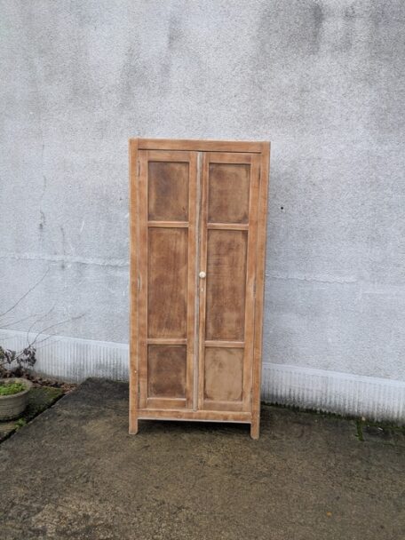 Armoire parisienne, brocante en ligne (1)