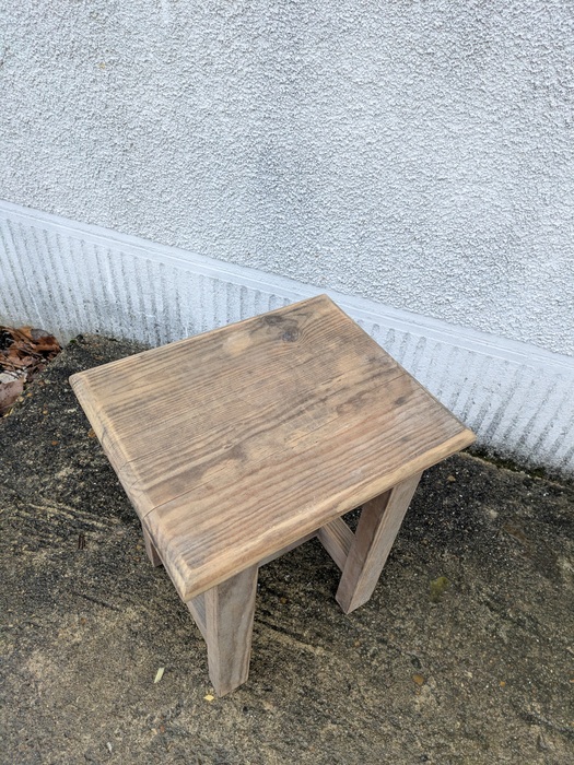Table d 'appoint, tabouret (2)