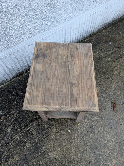 Table d 'appoint, tabouret (4)