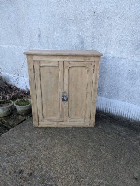 Buffet peu profond, brocante en ligne (1)