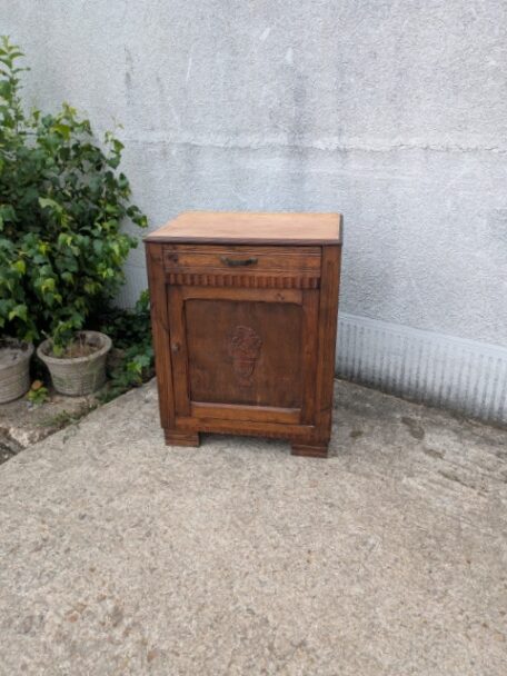 Petit buffet années 30, brocante en ligne (4)