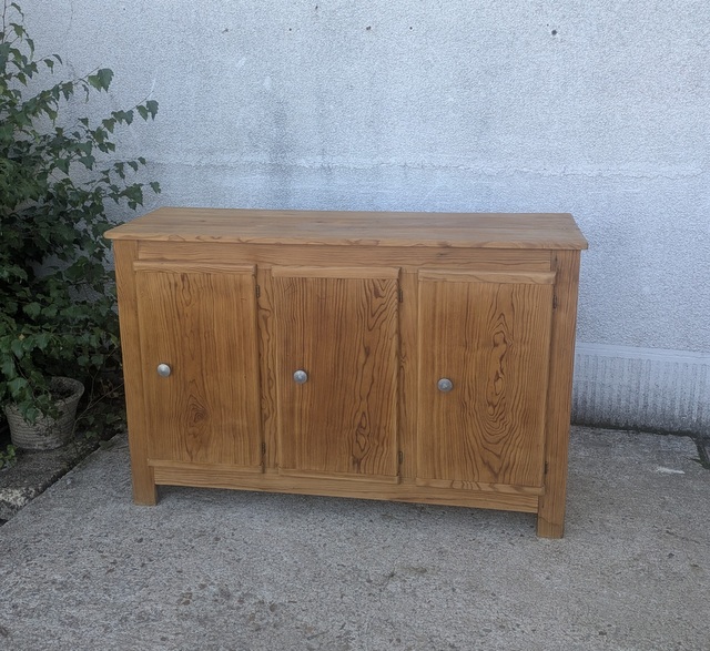 Buffet mado, brocante en ligne (1)