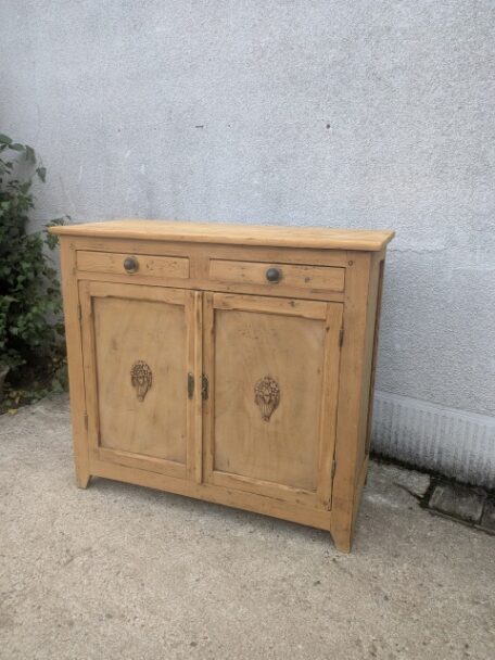 Buffet parisien, brocante en ligne (1)